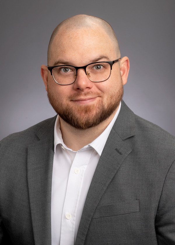 Eric Miller Headshot